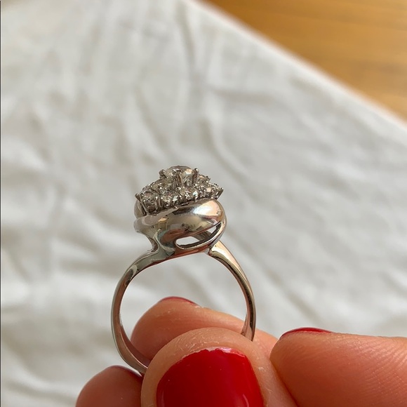 Diamond ring - Picture 3 of 8